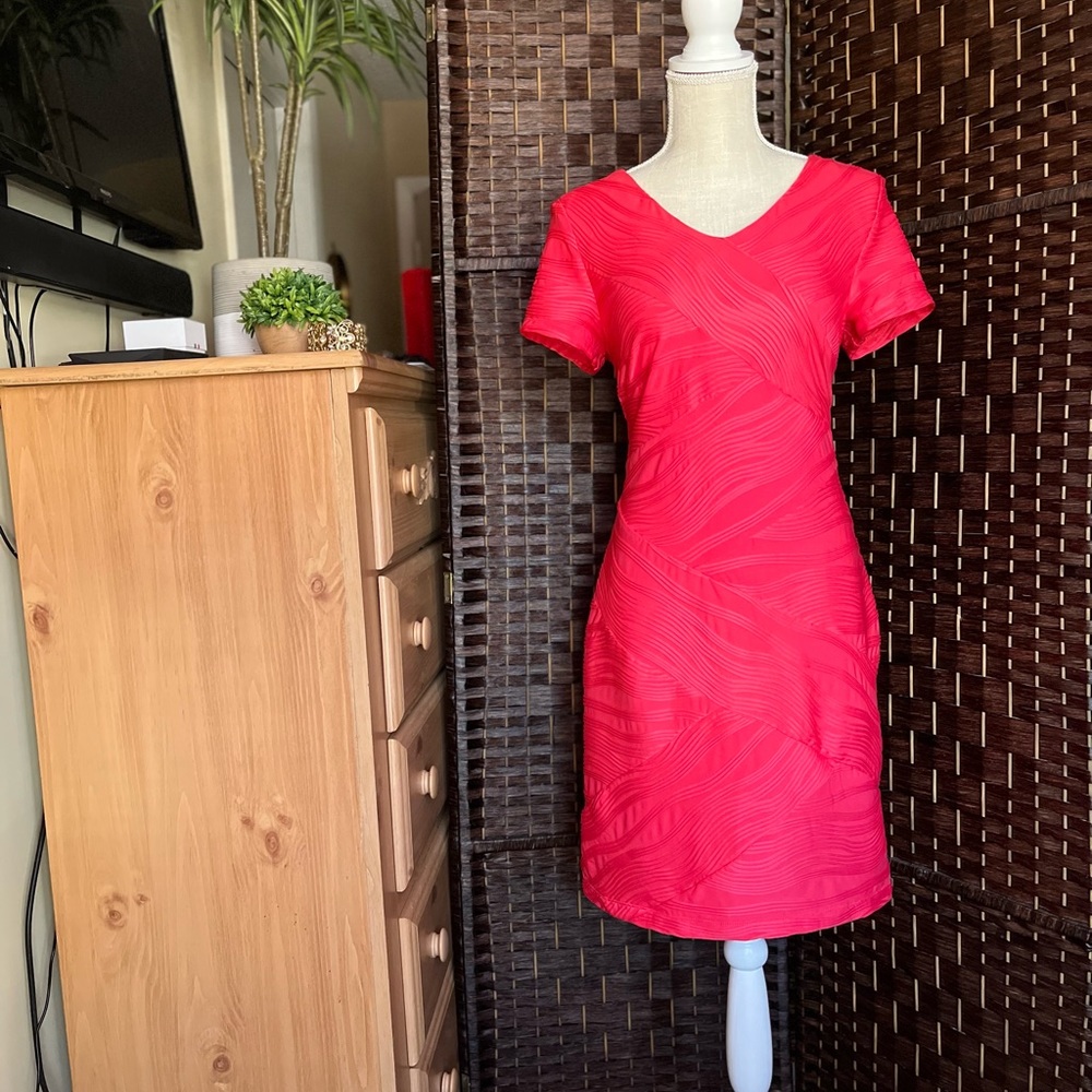 Rose Pink V-Neck Short Sleeve Mini Dress